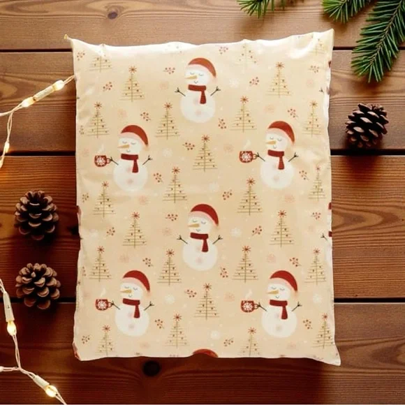 Christmas Snowman Poly Mailers 10x13 Pack of 25 - Picture 6 of 7